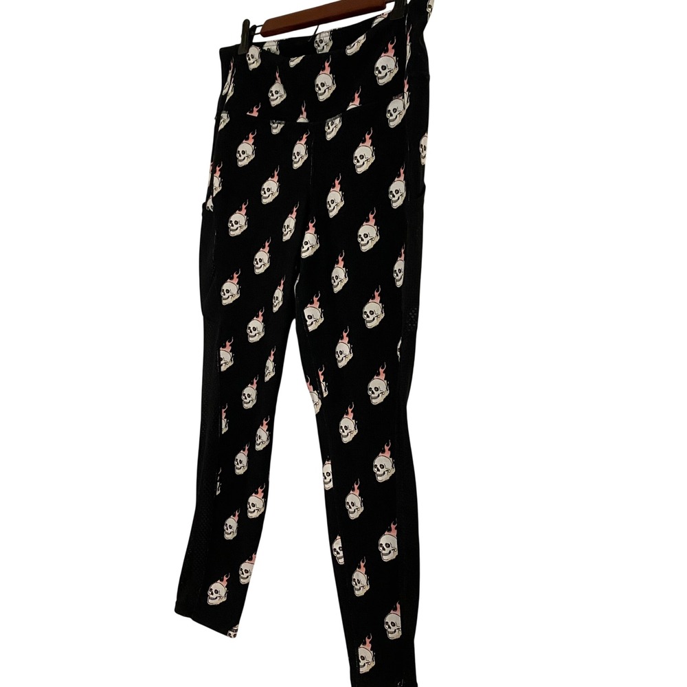 Gothcore Spooky Torrid Leggings Womens 2x Black Flaming Skull Mesh Pocket - Picture 5 of 6
